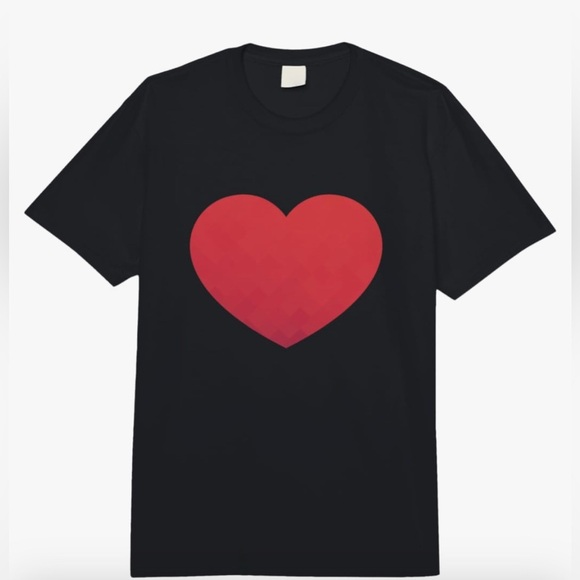 Tops - NEW - RED FADED HEART ❤️ 3 XL BLACK GRAPHIC T-SHIRT